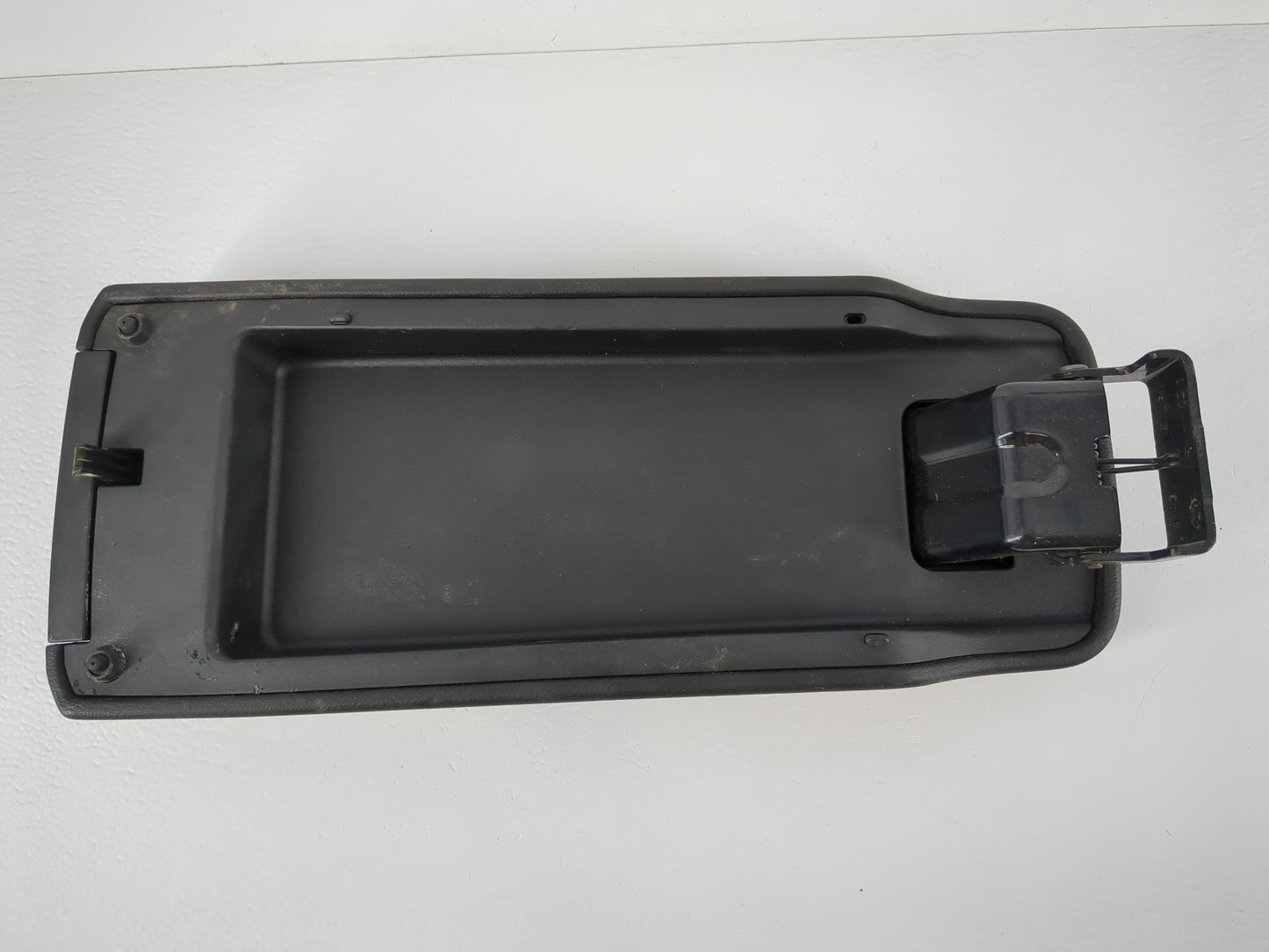 2007-2009 Mazda Cx-7 Center Console Armrest Cover Lid Fits Fits 2007 2008 2009 OEM Used Auto Parts - Oemusedautoparts1.com