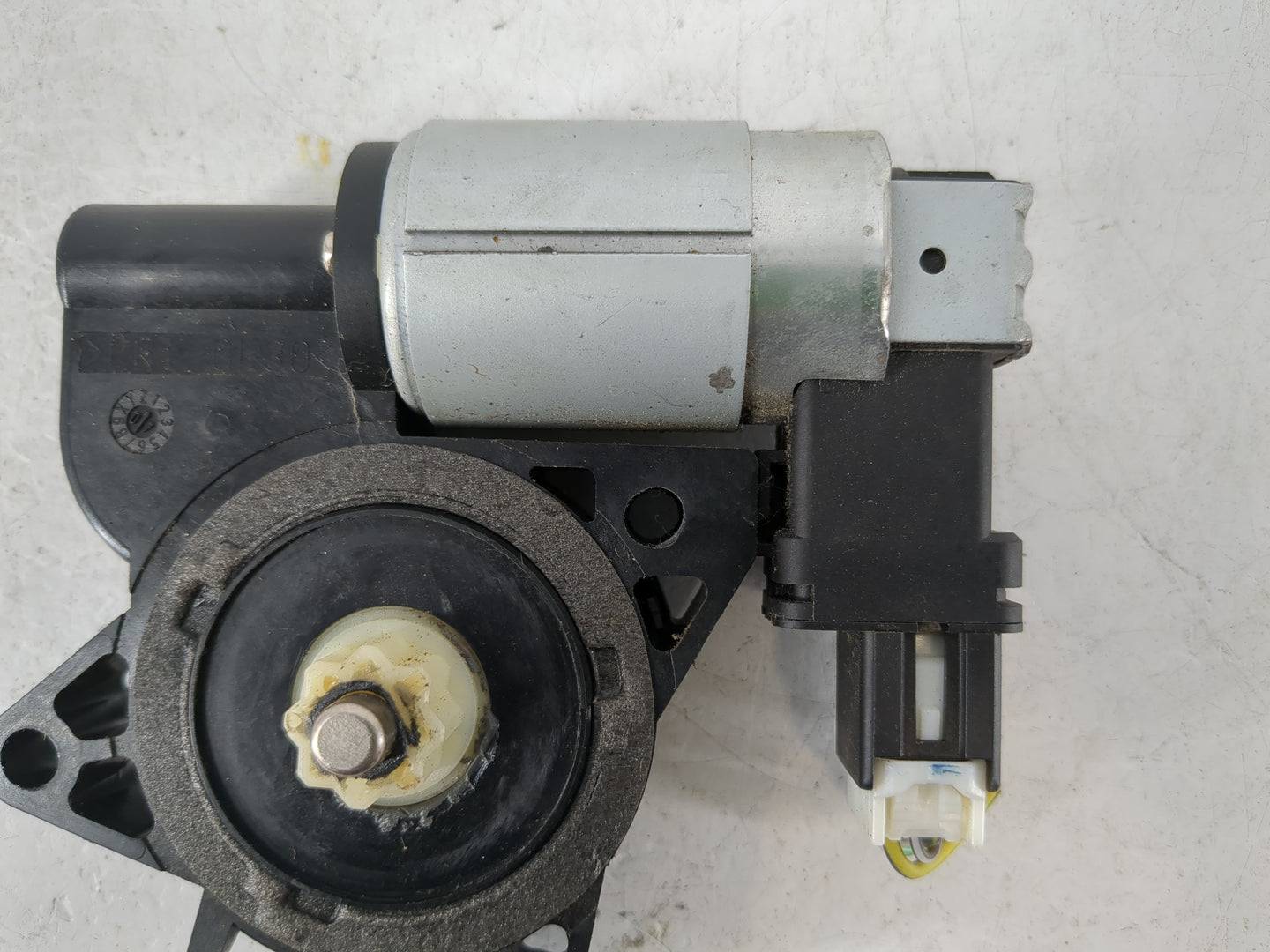 2007-2012 Mazda Cx-7 Driver Front Left Power Window Motor - Oemusedautoparts1.com