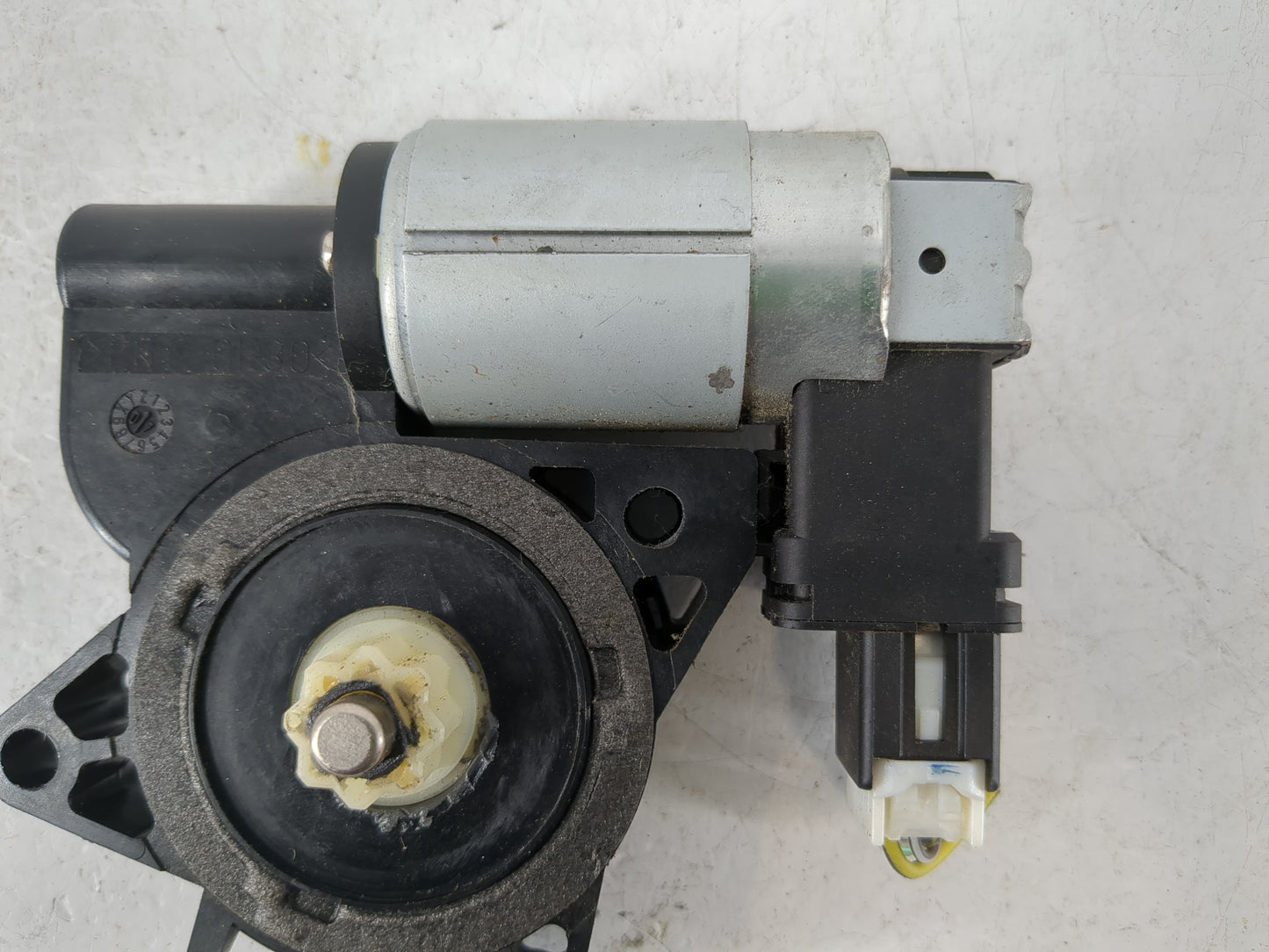 2007-2012 Mazda Cx-7 Driver Front Left Power Window Motor - Oemusedautoparts1.com