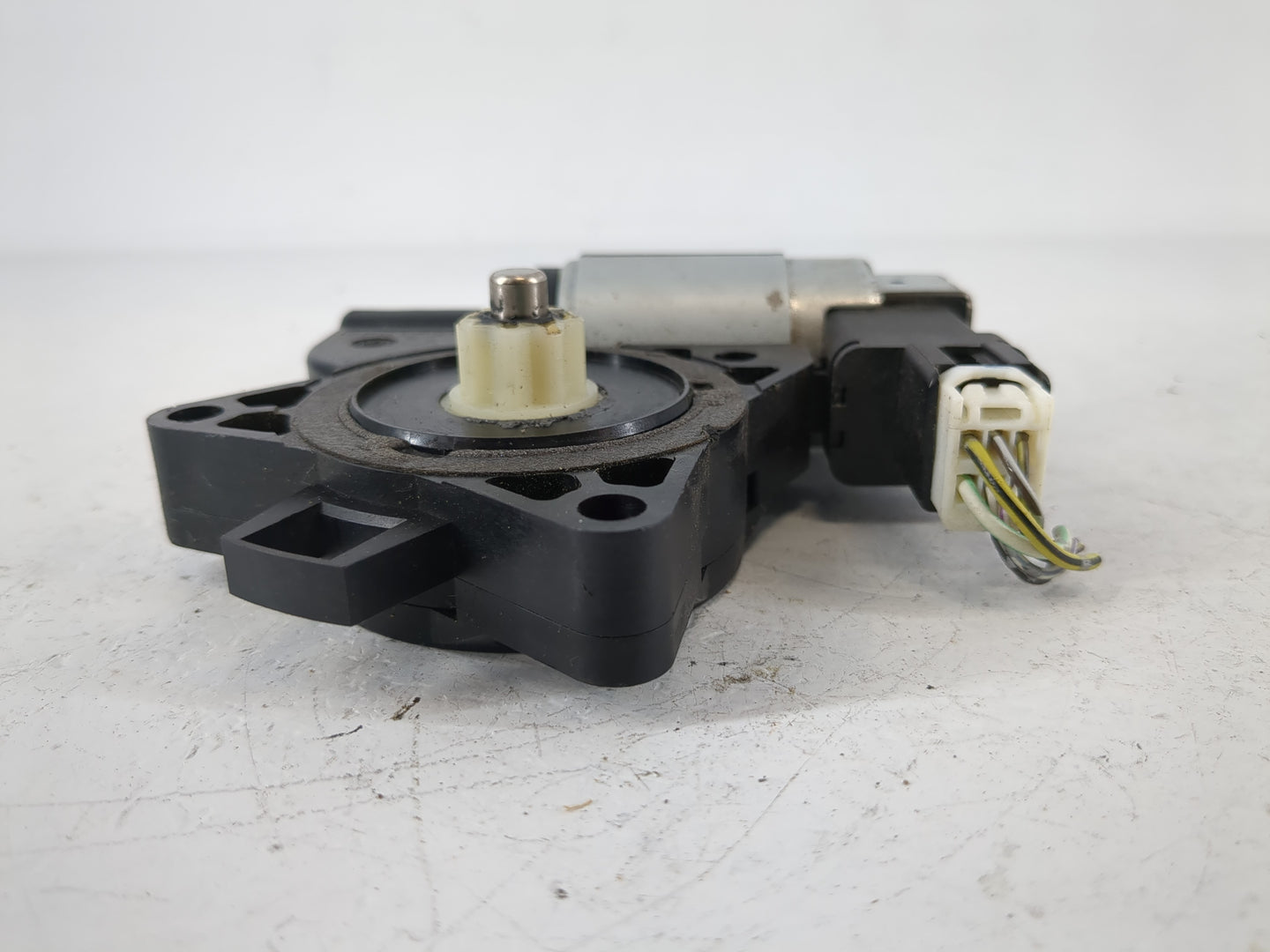 2007-2012 Mazda Cx-7 Driver Front Left Power Window Motor - Oemusedautoparts1.com