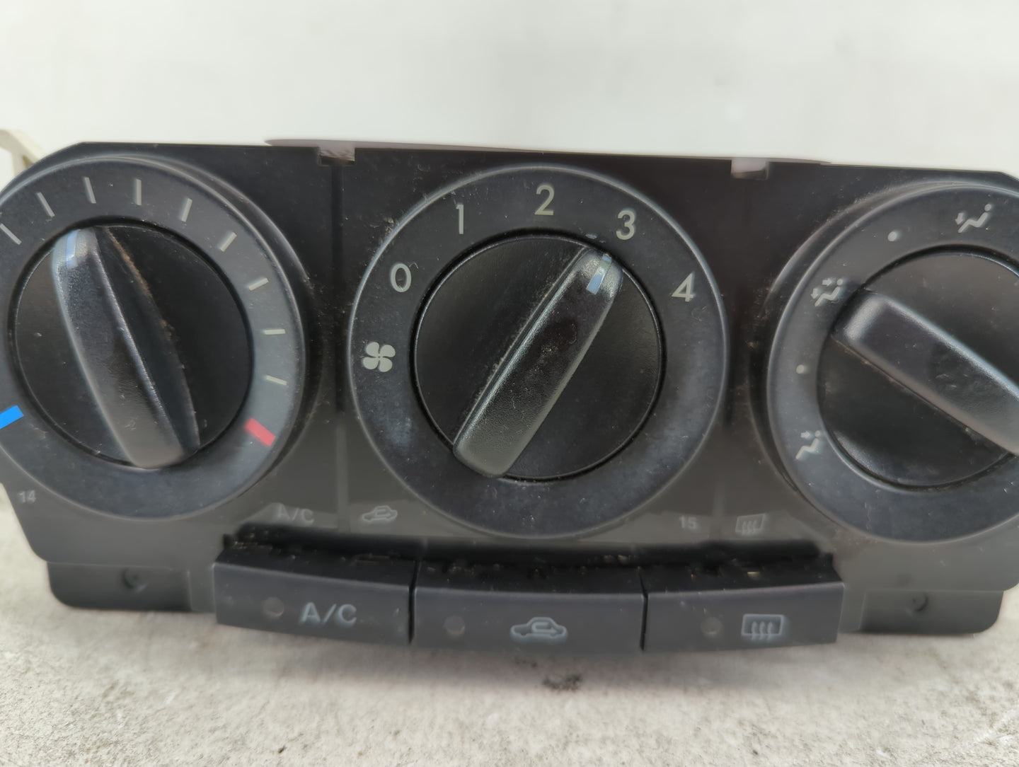 2007-2009 Mazda Cx-7 Climate Control Module Temperature AC/Heater Replacement P/N:M1900EG21G07 Fits Fits 2007 2008 2009 OEM 