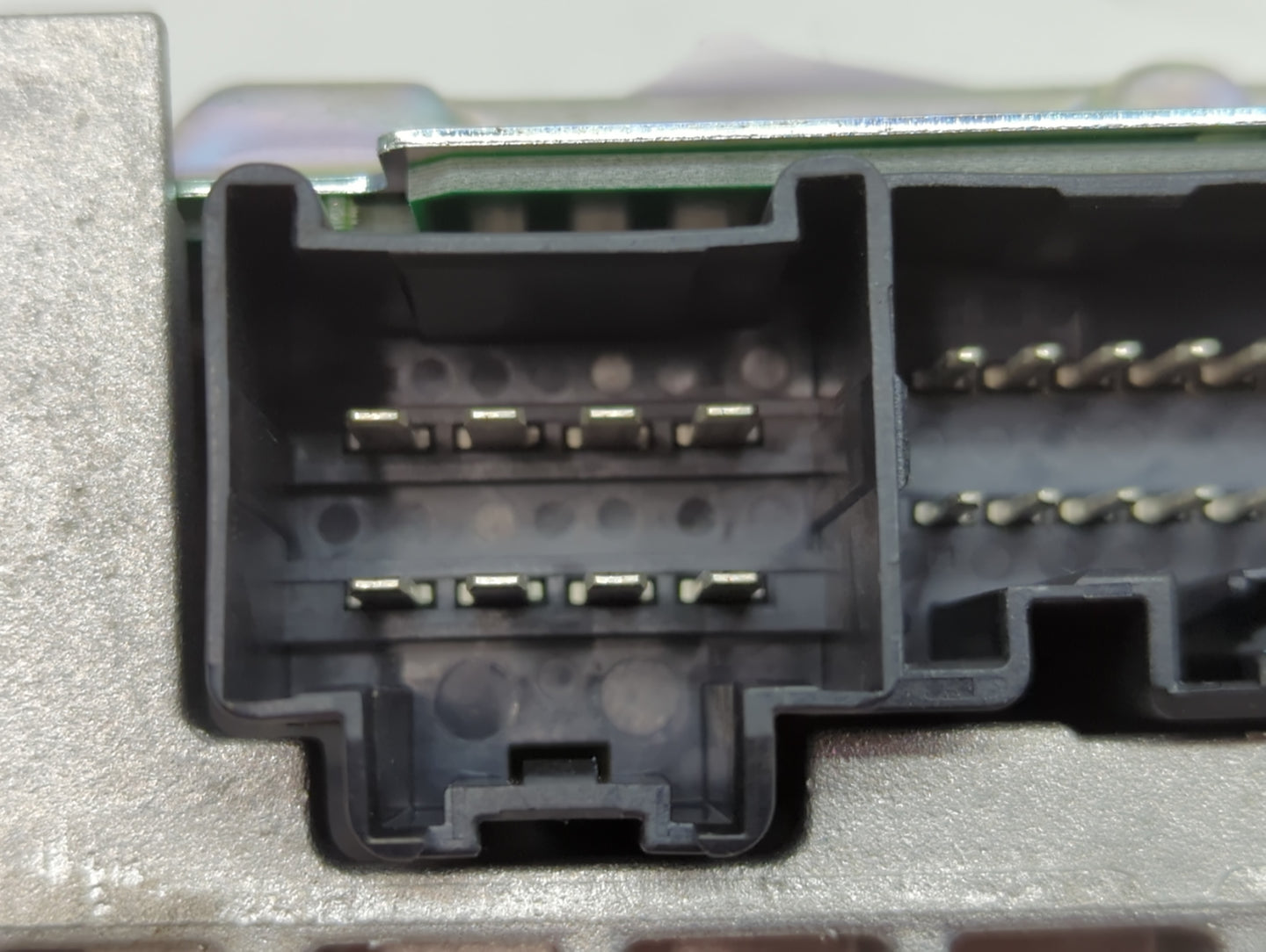 2007-2008 Mazda Cx-7 Radio Speaker Amplifier Eg23 66 920 - Oemusedautoparts1.com
