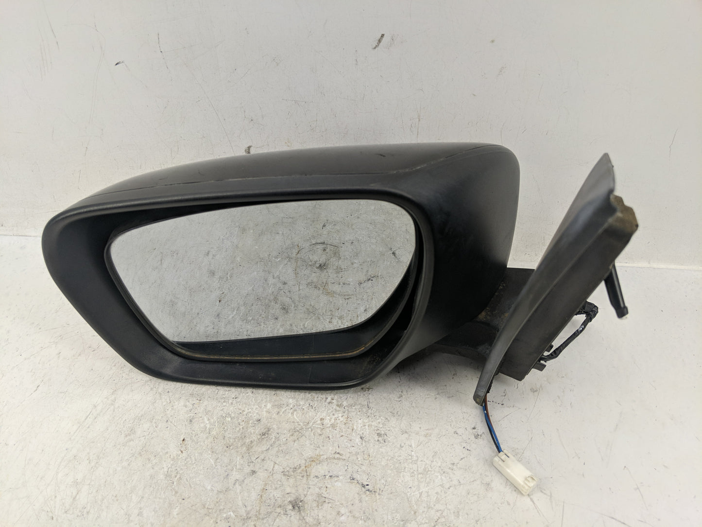 2007-2009 Mazda Cx-7 Driver Left Side View Manual Door Mirror Black - Oemusedautoparts1.com