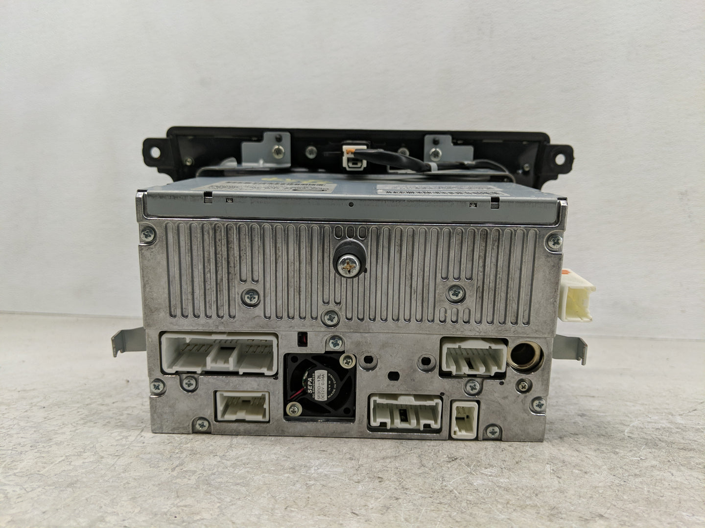 2007-2008 Mazda Cx-7 Radio AM FM Cd Player Receiver Replacement P/N:EG26 66 DV0A Fits Fits 2007 2008 OEM Used Auto Parts - O