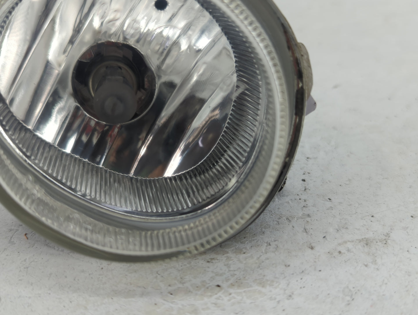 2007-2009 Mazda Cx-7 Passenger Right Oem Fog Light Lamp - Oemusedautoparts1.com