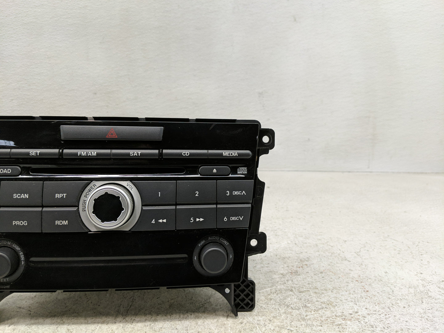 2007-2008 Mazda Cx-7 Radio AM FM Cd Player Receiver Replacement P/N:EG2466ARX Fits Fits 2007 2008 OEM Used Auto Parts - Oemu