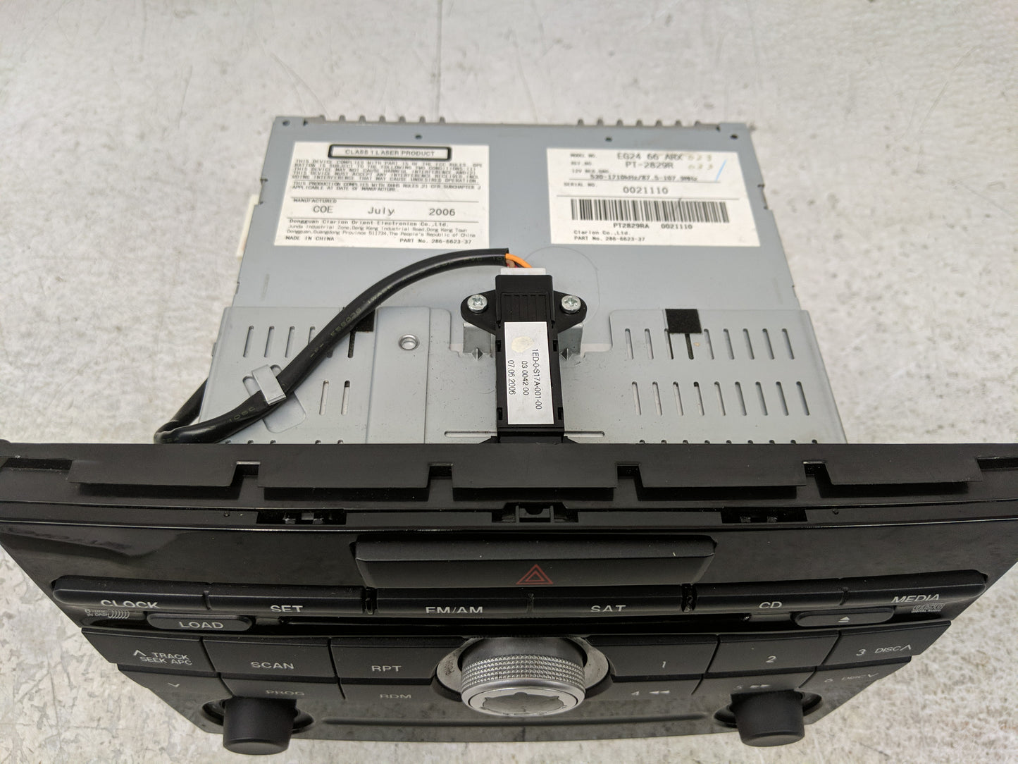 2007-2008 Mazda Cx-7 Radio AM FM Cd Player Receiver Replacement P/N:EG2466ARX Fits Fits 2007 2008 OEM Used Auto Parts - Oemu