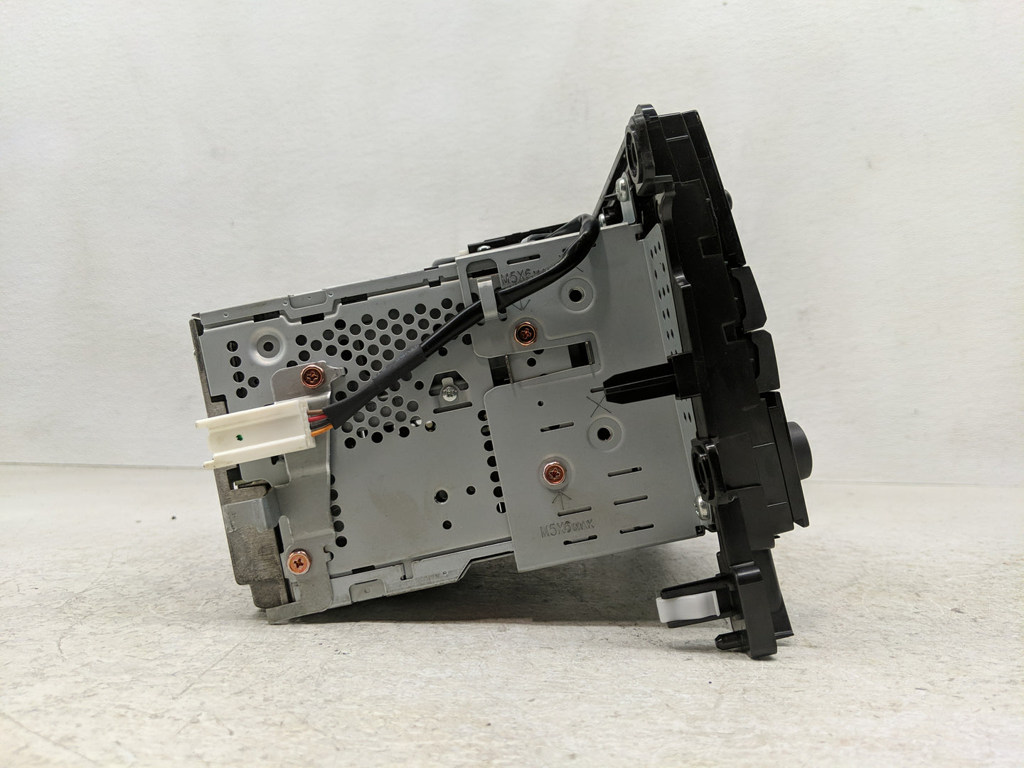 2007-2008 Mazda Cx-7 Radio AM FM Cd Player Receiver Replacement P/N:EG2466ARX Fits Fits 2007 2008 OEM Used Auto Parts - Oemu