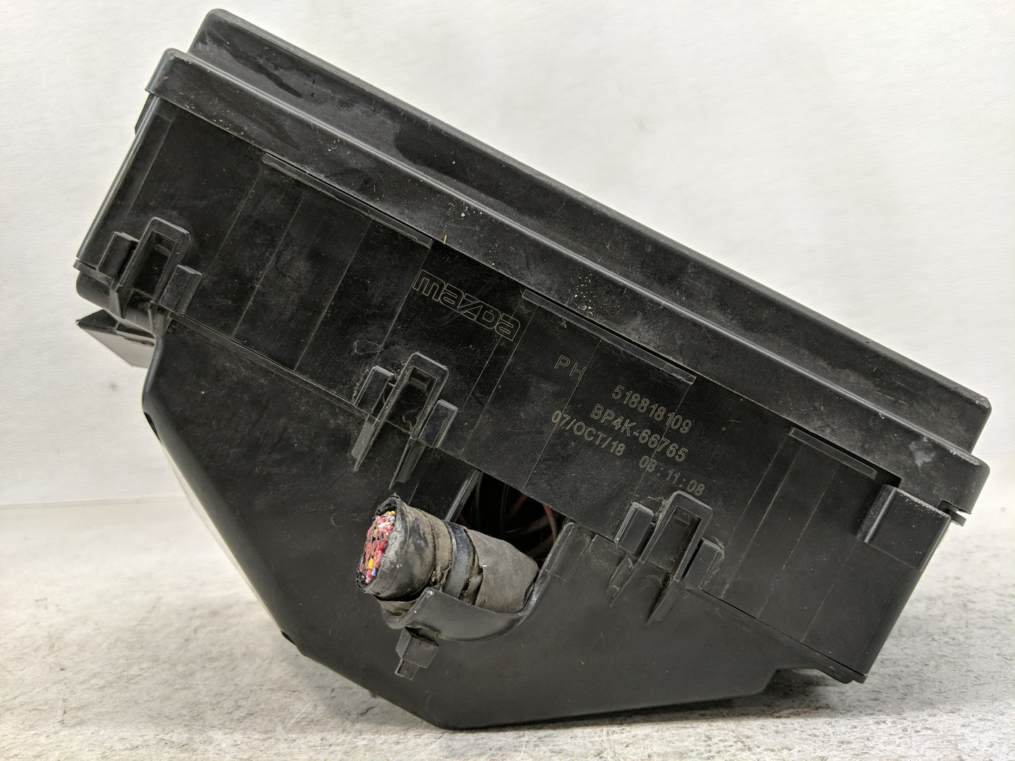 2007-2009 Mazda Cx-7 Fusebox Fuse Box Panel Relay Module P/N:EG21-66761A Fits Fits 2007 2008 2009 OEM Used Auto Parts - Oemu