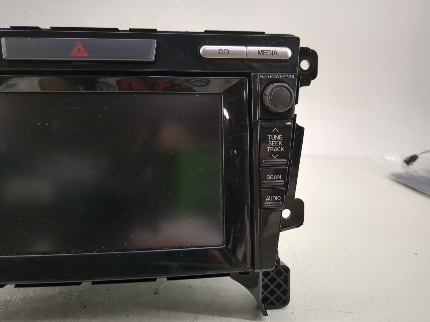 2007-2008 Mazda Cx-7 Radio AM FM Cd Player Receiver Replacement P/N:EG26 66 DV0B EG2466ARX Fits Fits 2007 2008 OEM Used Auto