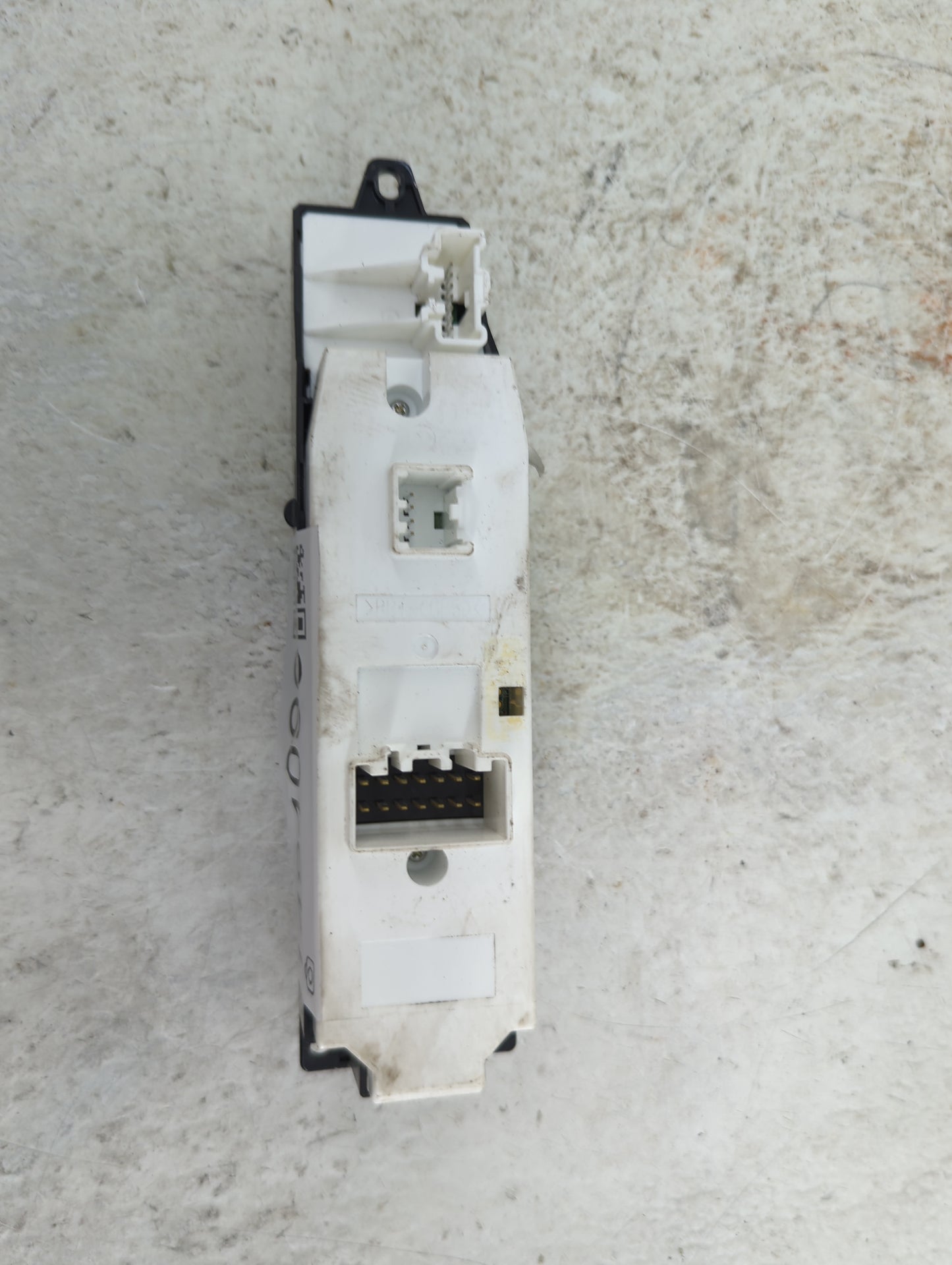 2007 Mazda Cx-7 Master Power Window Switch Replacement Driver Side Left Fits OEM Used Auto Parts - Oemusedautoparts1.com