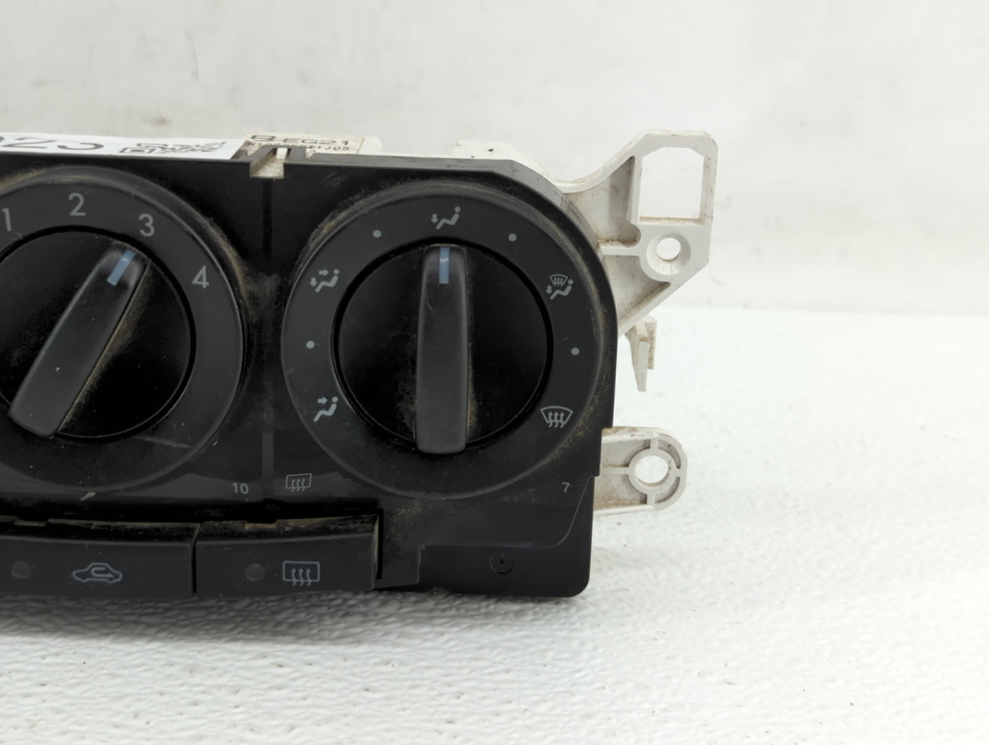2007-2009 Mazda Cx-7 Climate Control Module Temperature AC/Heater Replacement P/N:K1900EG21 BEG21 Fits Fits 2007 2008 2009 O