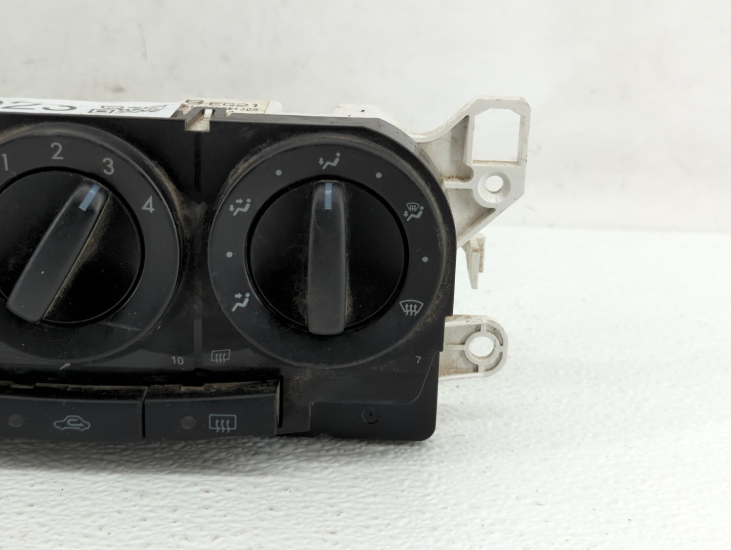 2007-2009 Mazda Cx-7 Climate Control Module Temperature AC/Heater Replacement P/N:K1900EG21 BEG21 Fits Fits 2007 2008 2009 O