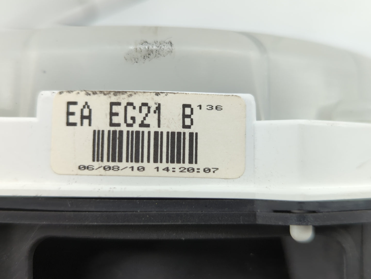 2007-2009 Mazda Cx-7 Instrument Cluster Speedometer Gauges P/N:EA EG21 ED EG65 B Fits Fits 2007 2008 2009 OEM Used Auto Part