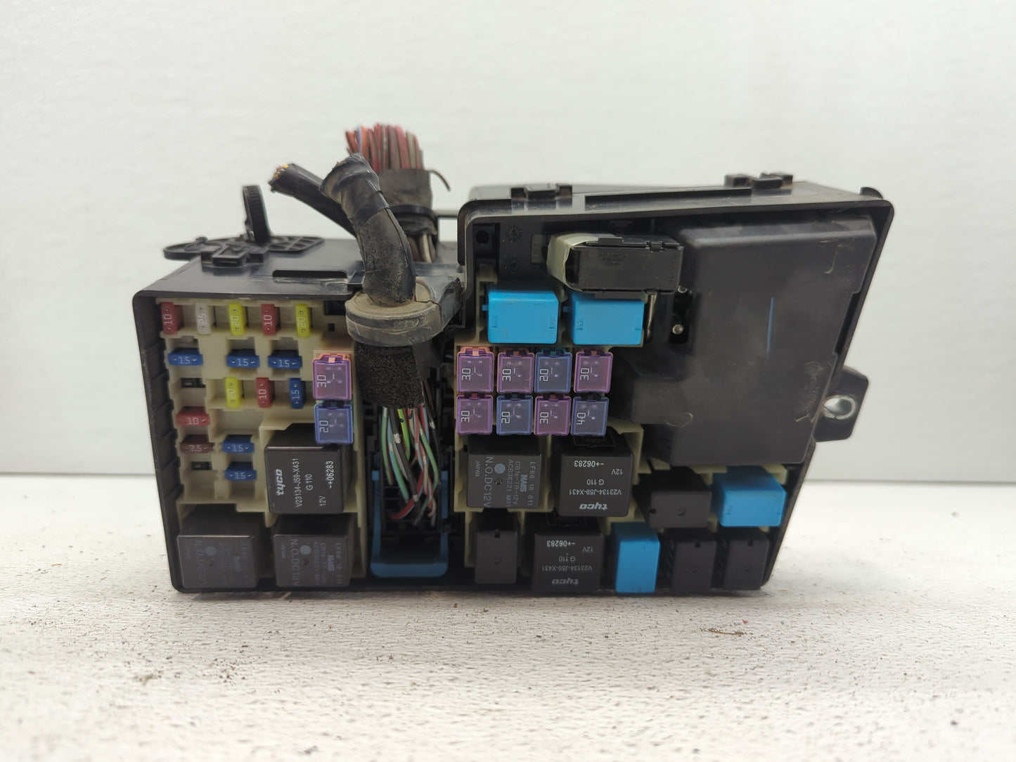 2007-2009 Mazda Cx-7 Fusebox Fuse Box Panel Relay Module P/N:518818109 EG21-66767, EG21-66761A Fits Fits 2007 2008 2009 OEM 
