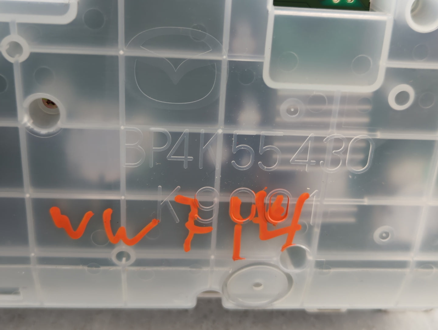 2007-2009 Mazda Cx-7 Instrument Cluster Speedometer Gauges P/N:BP4K55430 EA EG21 C, 8P4K55430, EA EG21 D Fits Fits 2007 2008