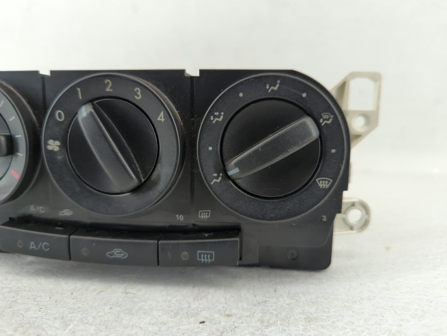 2007-2009 Mazda Cx-7 Climate Control Module Temperature AC/Heater Replacement P/N:M1900EG21K10 M1900EG21G07 Fits OEM Used Au