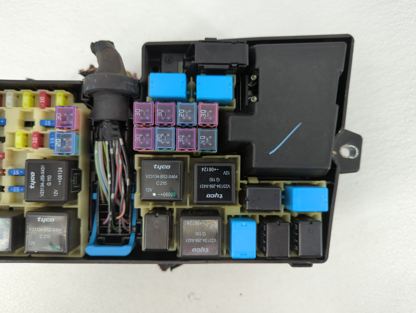 2007-2009 Mazda Cx-7 Fusebox Fuse Box Panel Relay Module P/N:BP4K-66765 518818109 Fits Fits 2007 2008 2009 OEM Used Auto Par
