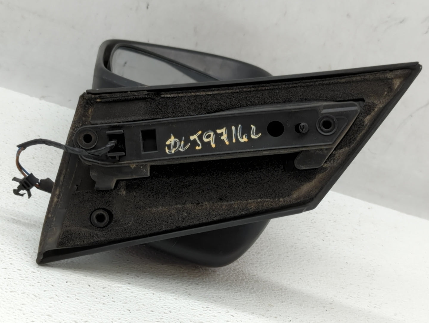 2007-2009 Mazda Cx-7 Driver Side View Mirror - Left Door Mirror OEM Used - Oemusedautoparts1.com