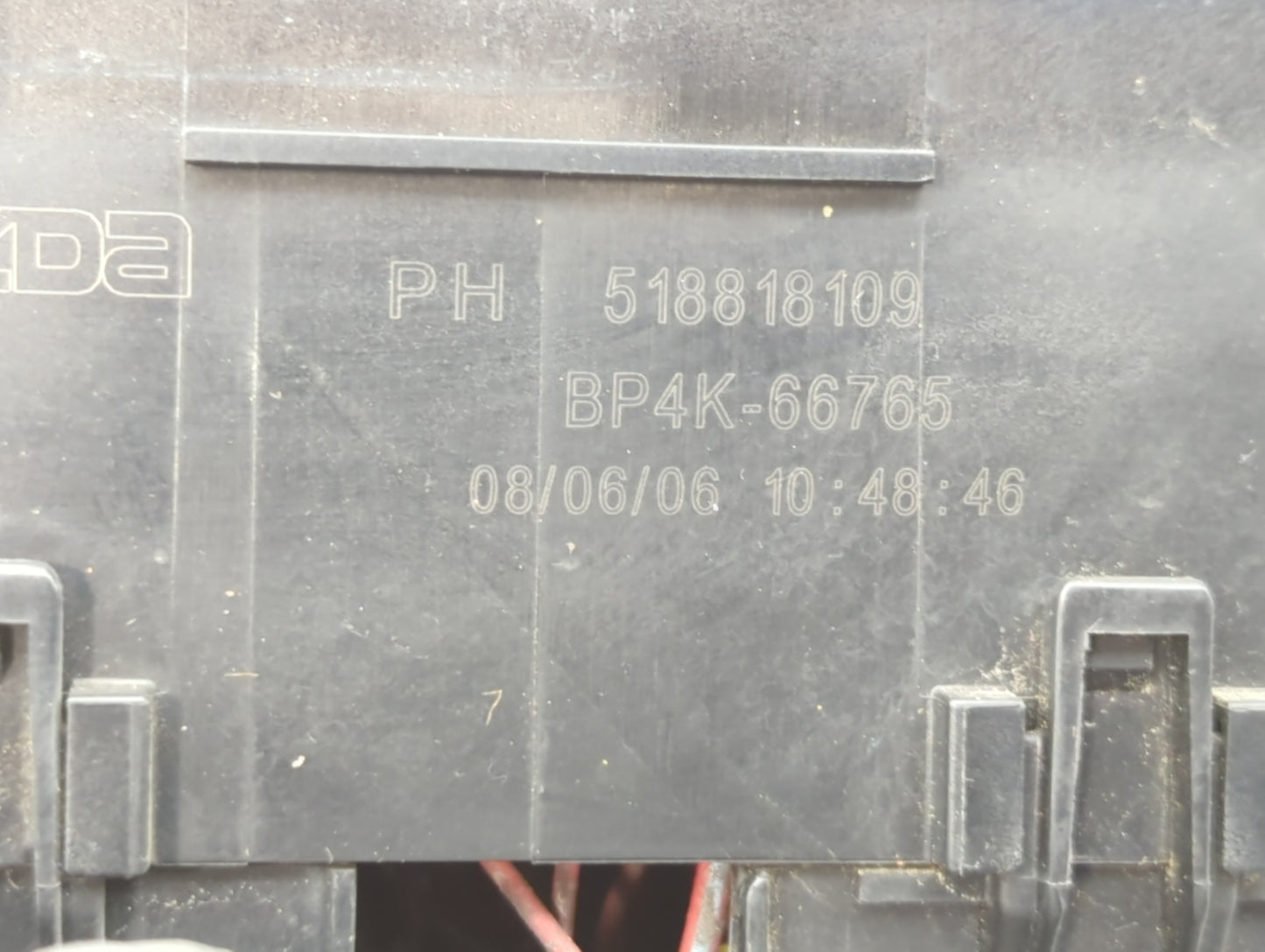 2007-2009 Mazda Cx-7 Fusebox Fuse Box Panel Relay Module P/N:BP4K-66765 518818109 Fits Fits 2007 2008 2009 OEM Used Auto Par