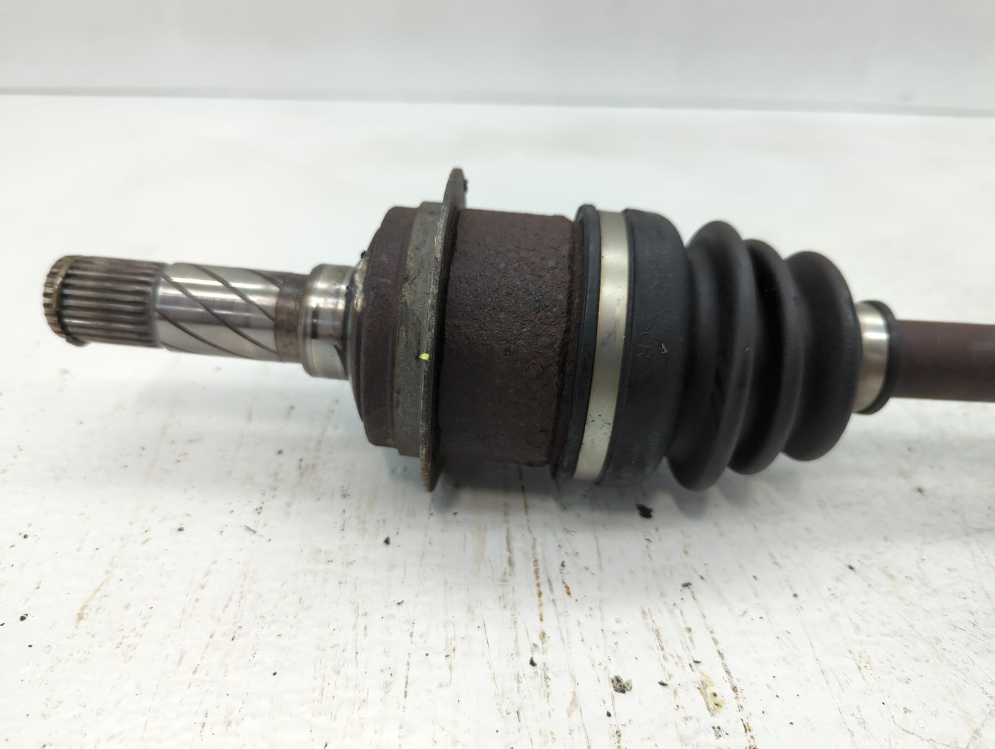 2007-2010 Mazda Cx-7 Axle Shaft Front Passenger Cv C/v - Oemusedautoparts1.com