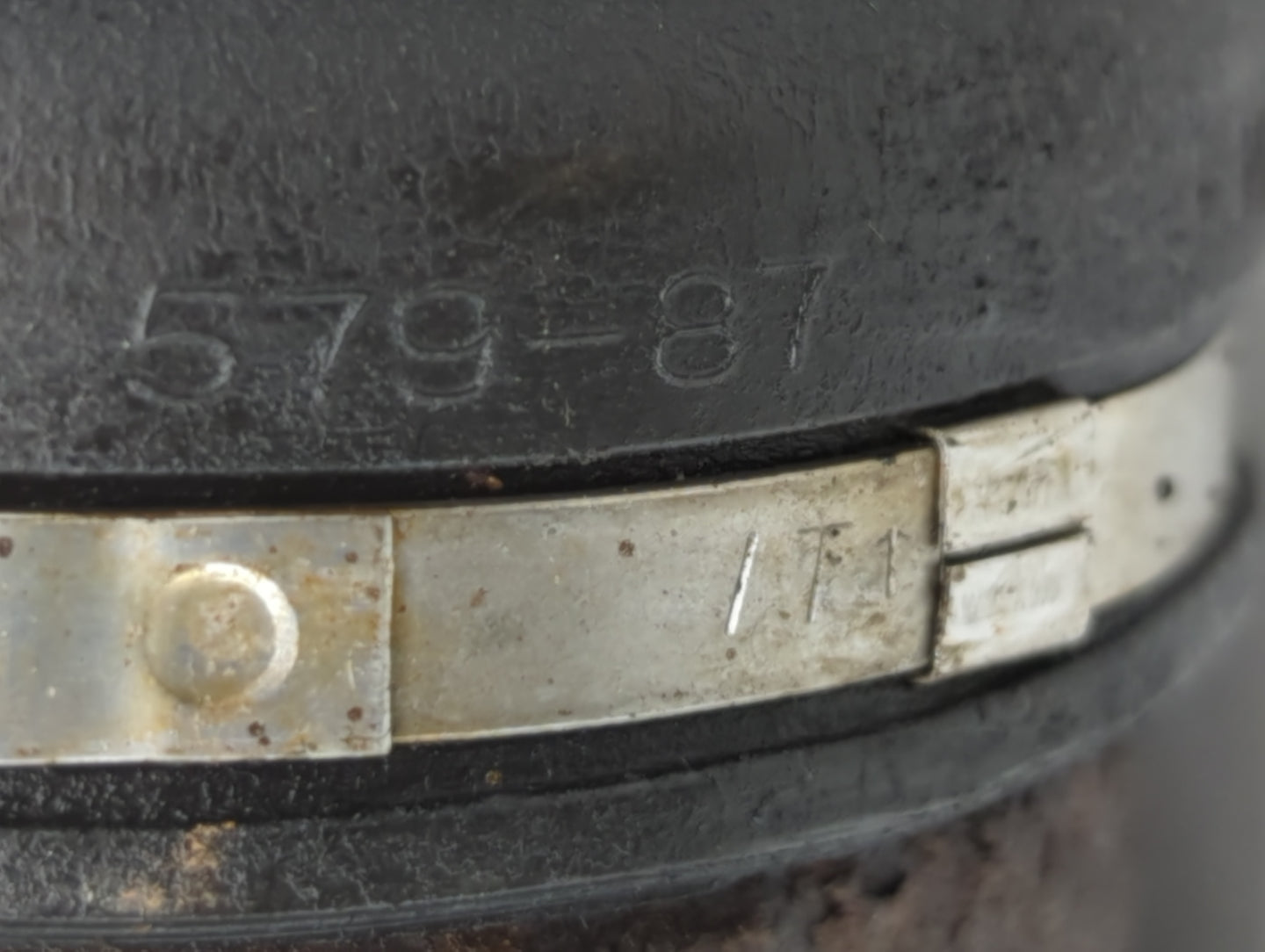 2007-2010 Mazda Cx-7 Axle Shaft Front Passenger Cv C/v - Oemusedautoparts1.com