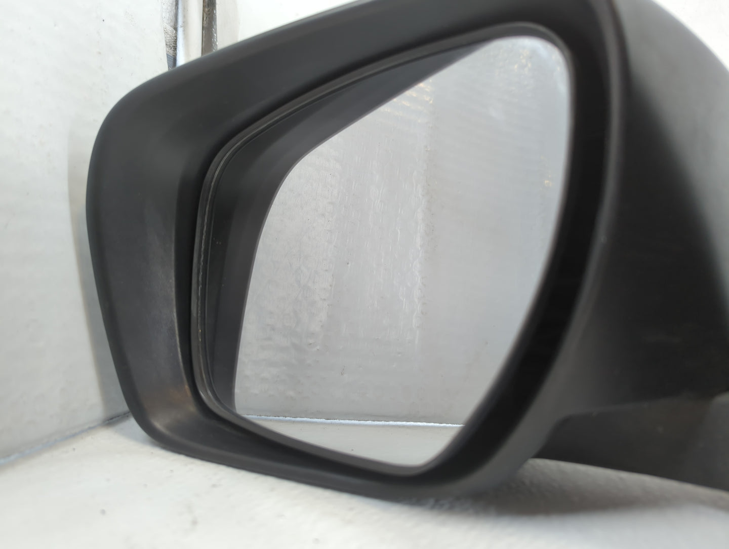2007-2009 Mazda Cx-7 Driver Side View Mirror - Left Door Mirror OEM Used - Oemusedautoparts1.com