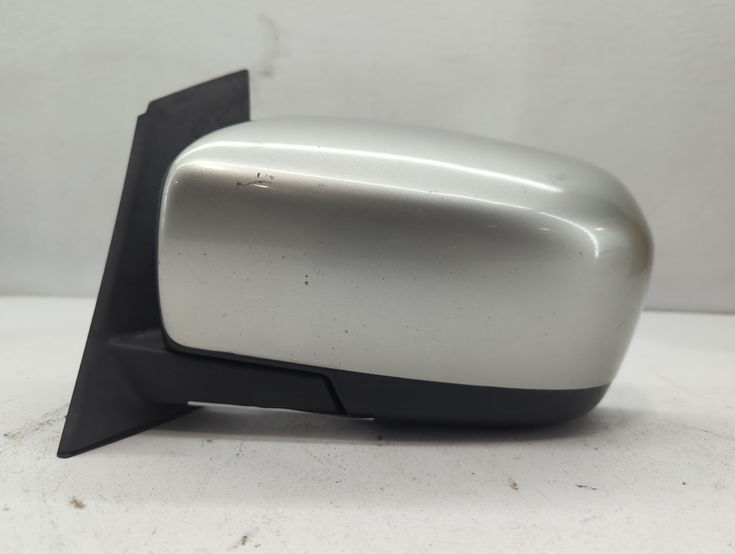 2007-2009 Mazda Cx-7 Driver Side View Mirror - Left Door Mirror OEM Used - Oemusedautoparts1.com