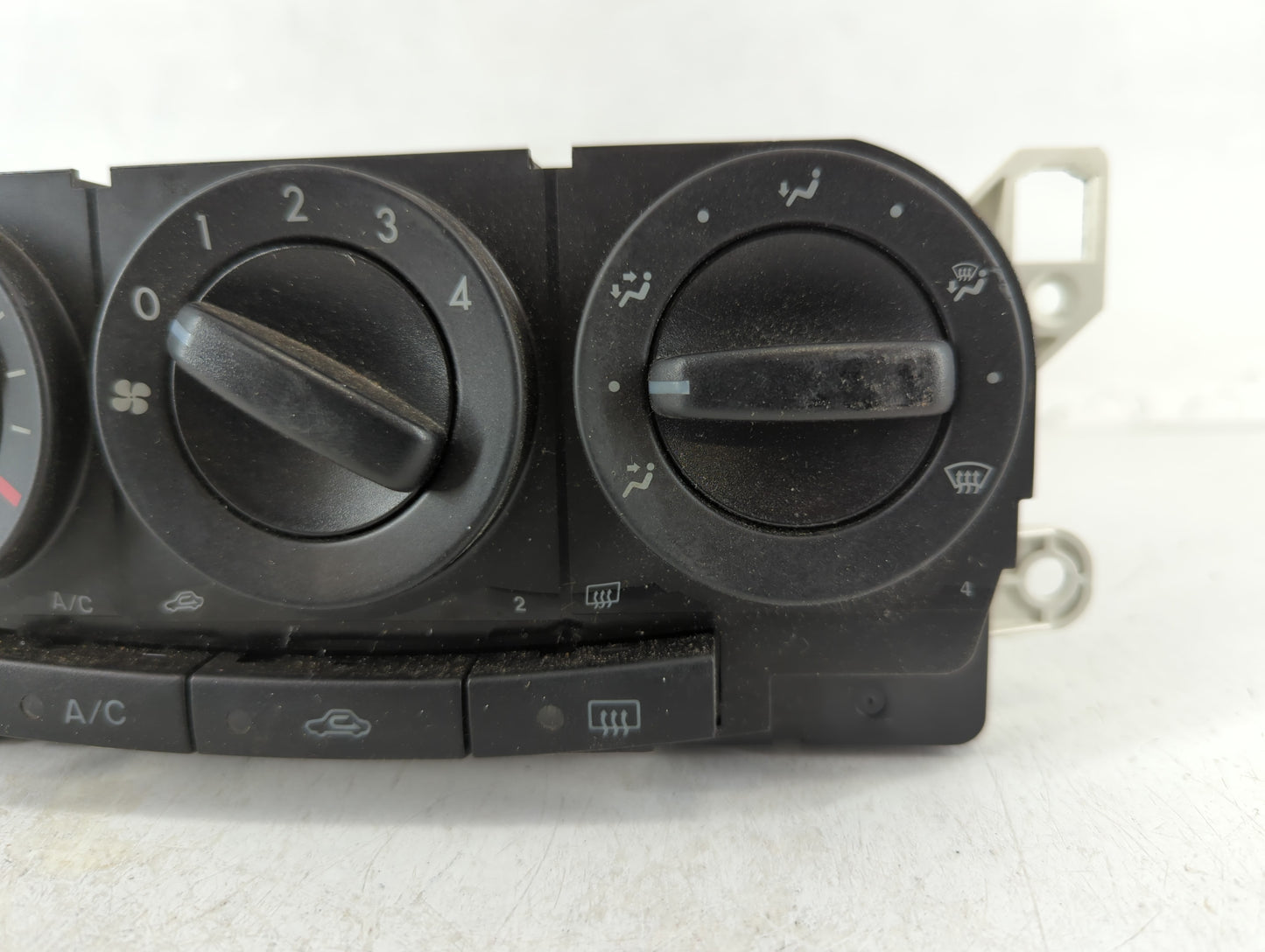 2007-2009 Mazda Cx-7 Climate Control Module Temperature AC/Heater Replacement P/N:M1900EG21E05 Fits Fits 2007 2008 2009 OEM 