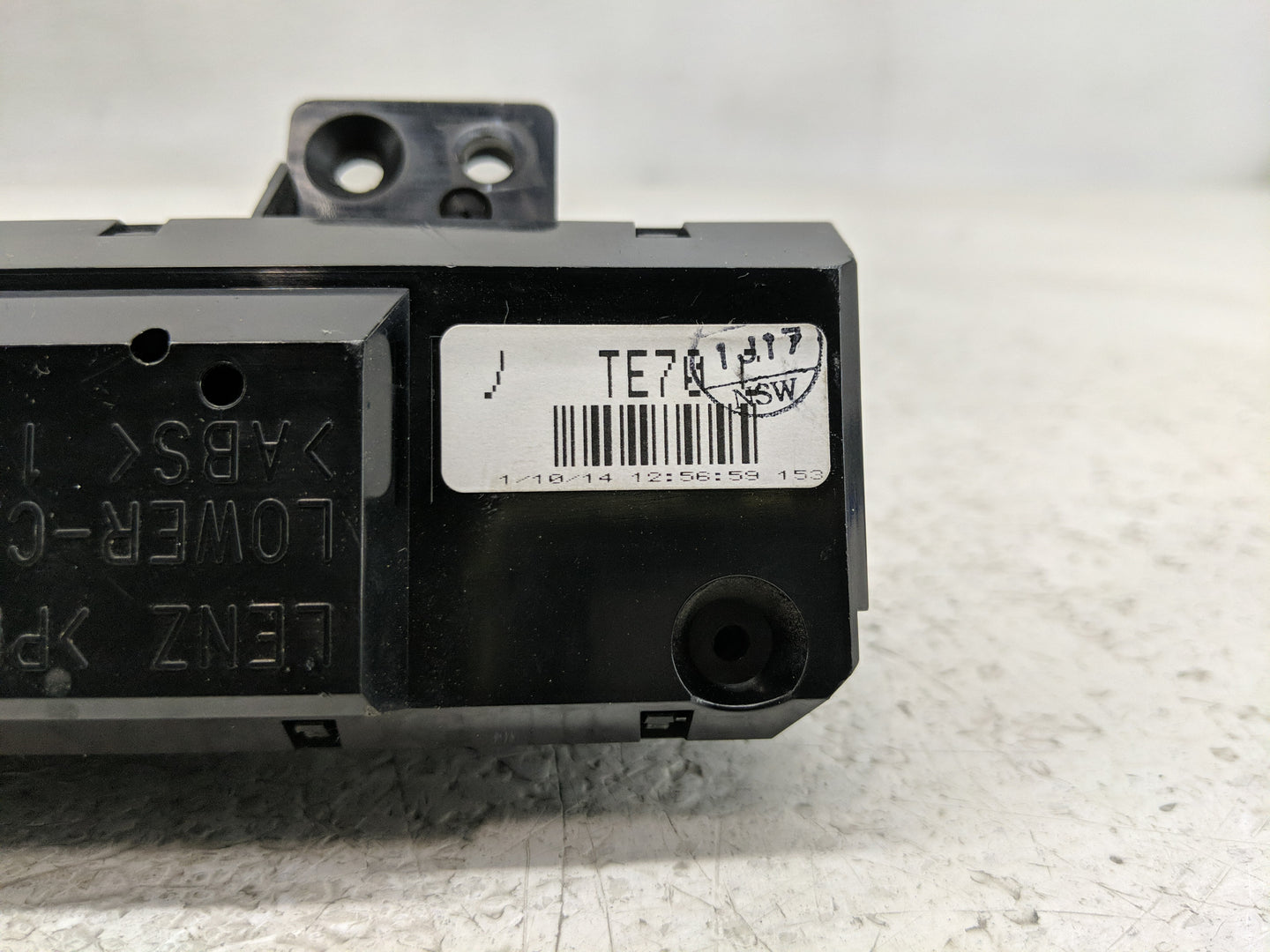 2007 Mazda Cx-9 Information Display Screen - Oemusedautoparts1.com