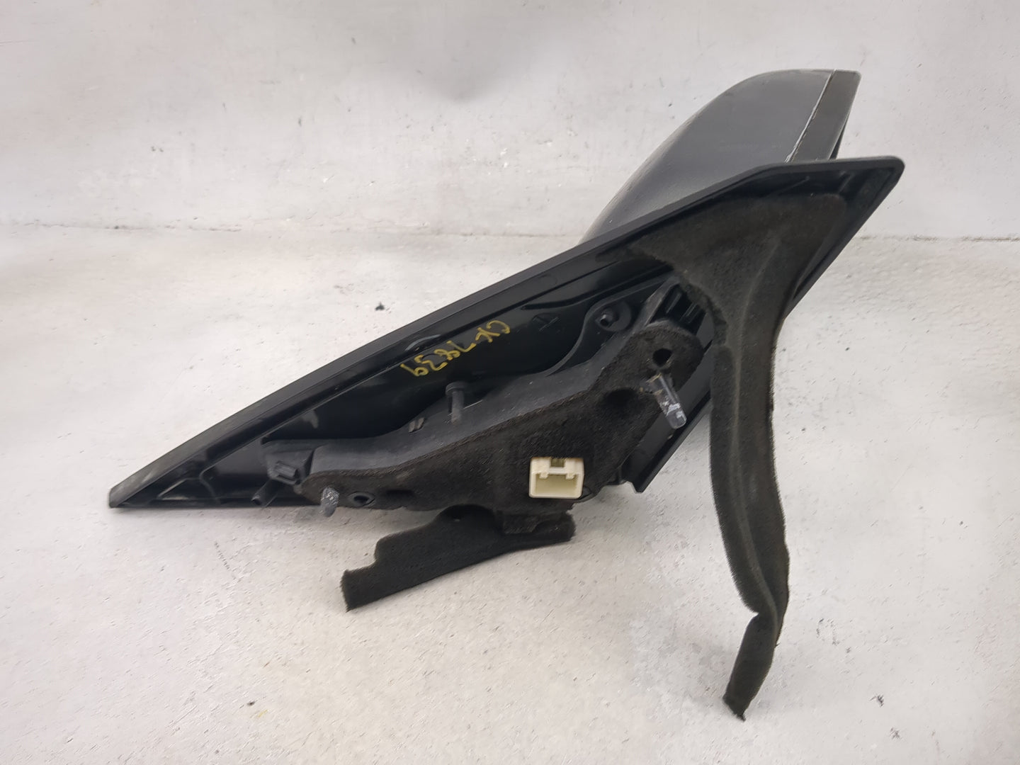 2007 Mazda Mazda3 Passenger Side View Mirror - Right Door Mirror OEM Used - Oemusedautoparts1.com