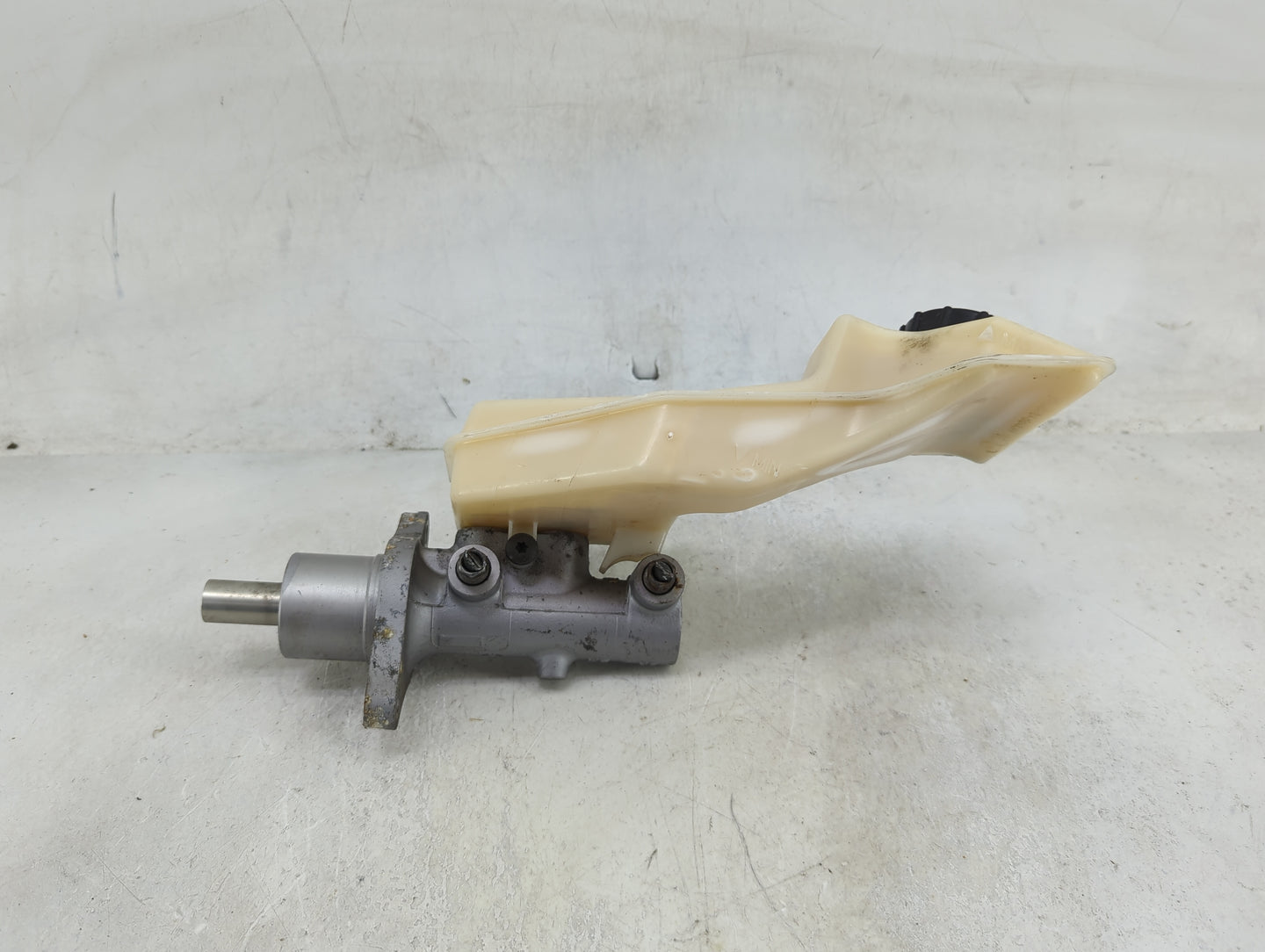 Mazda Mazda3 Brake Master Cylinder - Oemusedautoparts1.com