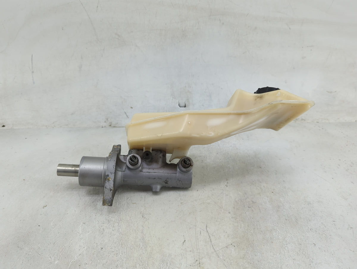 Mazda Mazda3 Brake Master Cylinder 1490400 - Oemusedautoparts1.com