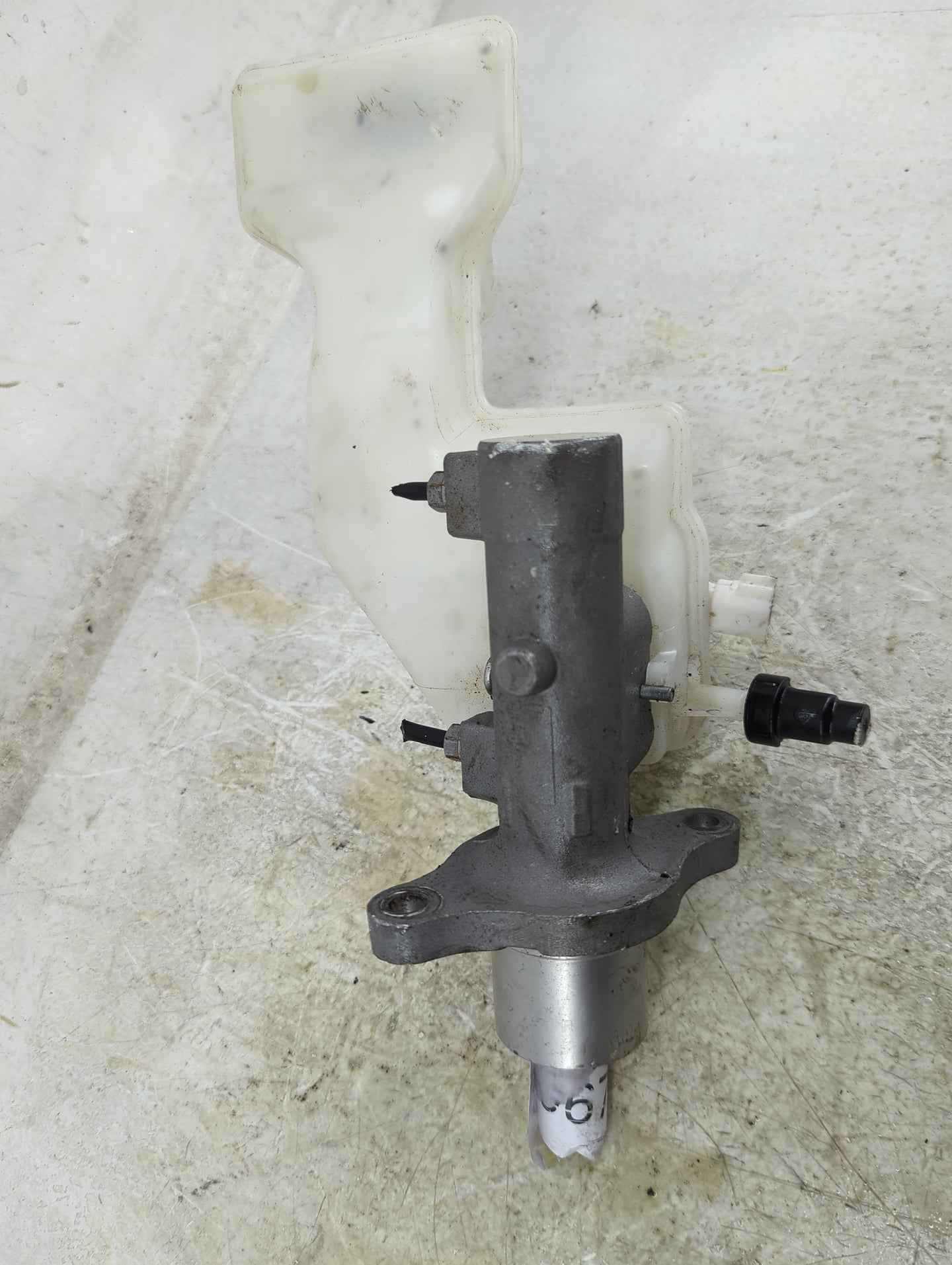 Mazda Mazda3 Brake Master Cylinder 1496759 - Oemusedautoparts1.com