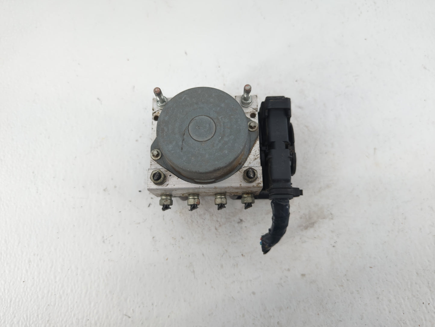 2007 Mazda Miata ABS Pump Control Module Replacement P/N:0 265 231 730 NF 49 Fits OEM Used Auto Parts - Oemusedautoparts1.co