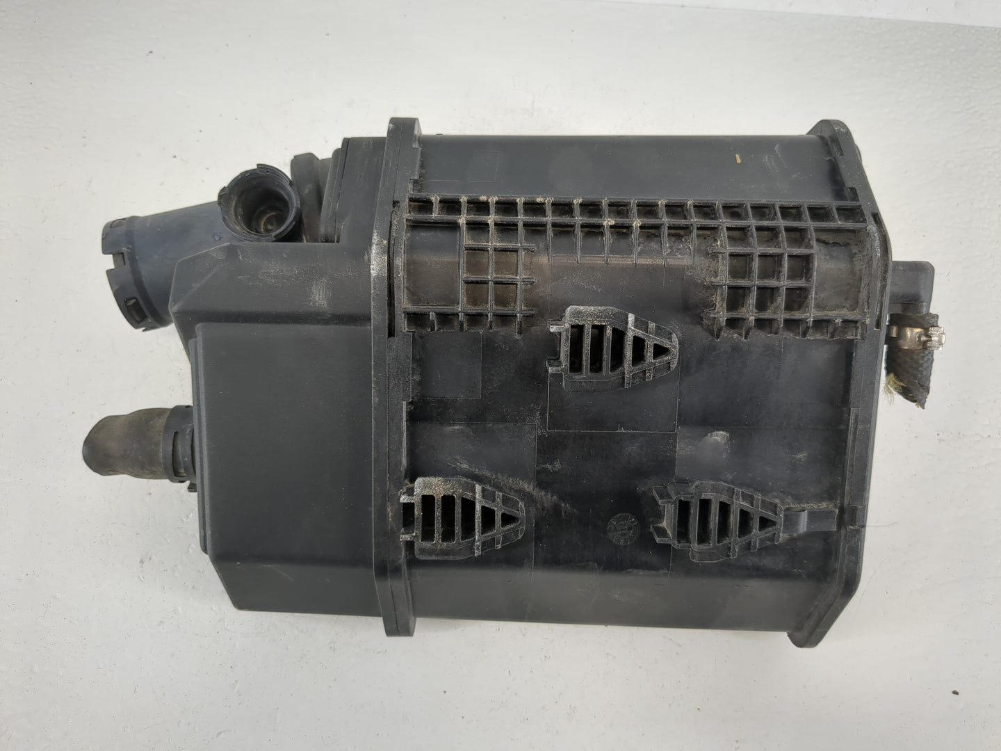 2007 Mercedes-benz C230 Fuel Vapor Charcoal Canister - Oemusedautoparts1.com