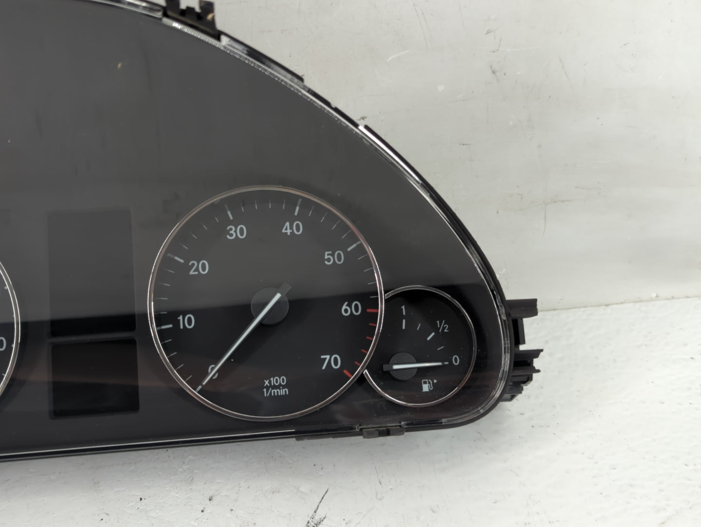 2007 Mercedes-Benz C230 Instrument Cluster Speedometer Gauges P/N:203 540 73 47 Fits OEM Used Auto Parts - Oemusedautoparts1