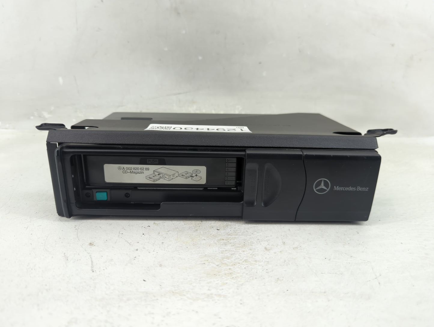 2005-2007 Mercedes-Benz C230 Radio AM FM Cd Player Receiver Replacement P/N:A 203 870 33 89 Fits OEM Used Auto Parts - Oemus