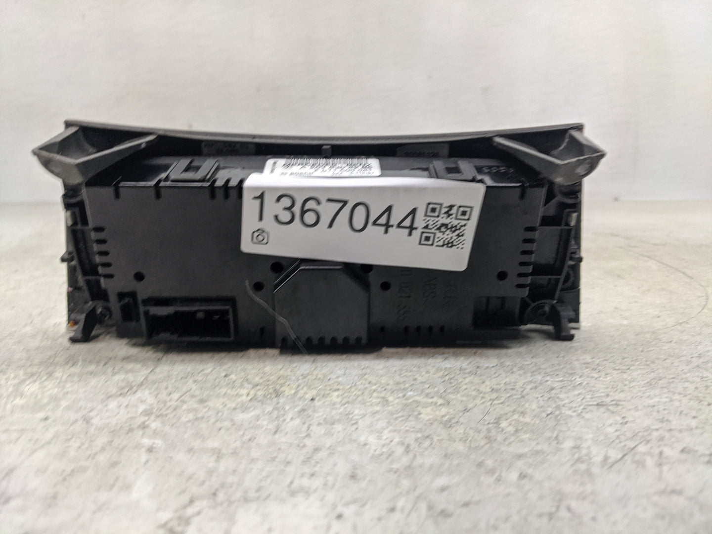 2006-2007 Mercedes-Benz C230 Climate Control Module Temperature AC/Heater Replacement P/N:A 203 830 42 85 Fits Fits 2006 200