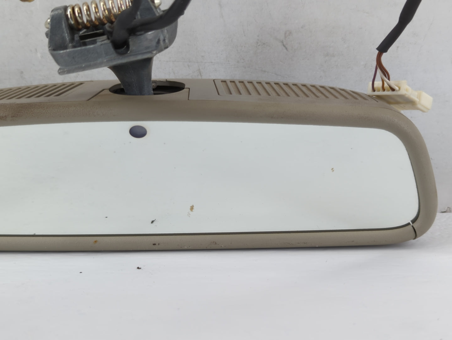 2007 Mercedes-Benz C230 Interior Rear View Mirror Replacement OEM P/N:E1010485 010485 Fits OEM Used Auto Parts - Oemusedauto