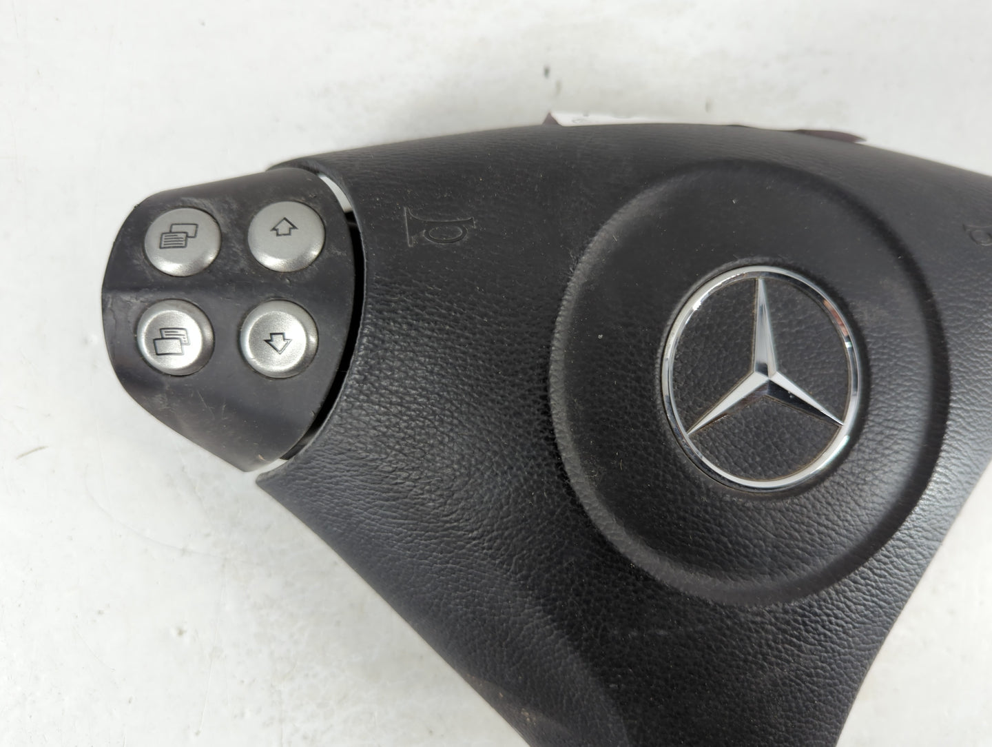 2006-2007 Mercedes-Benz C230 Air Bag Driver Left Steering Wheel Mounted P/N:BZEG21800411 Fits Fits 2006 2007 OEM Used Auto P