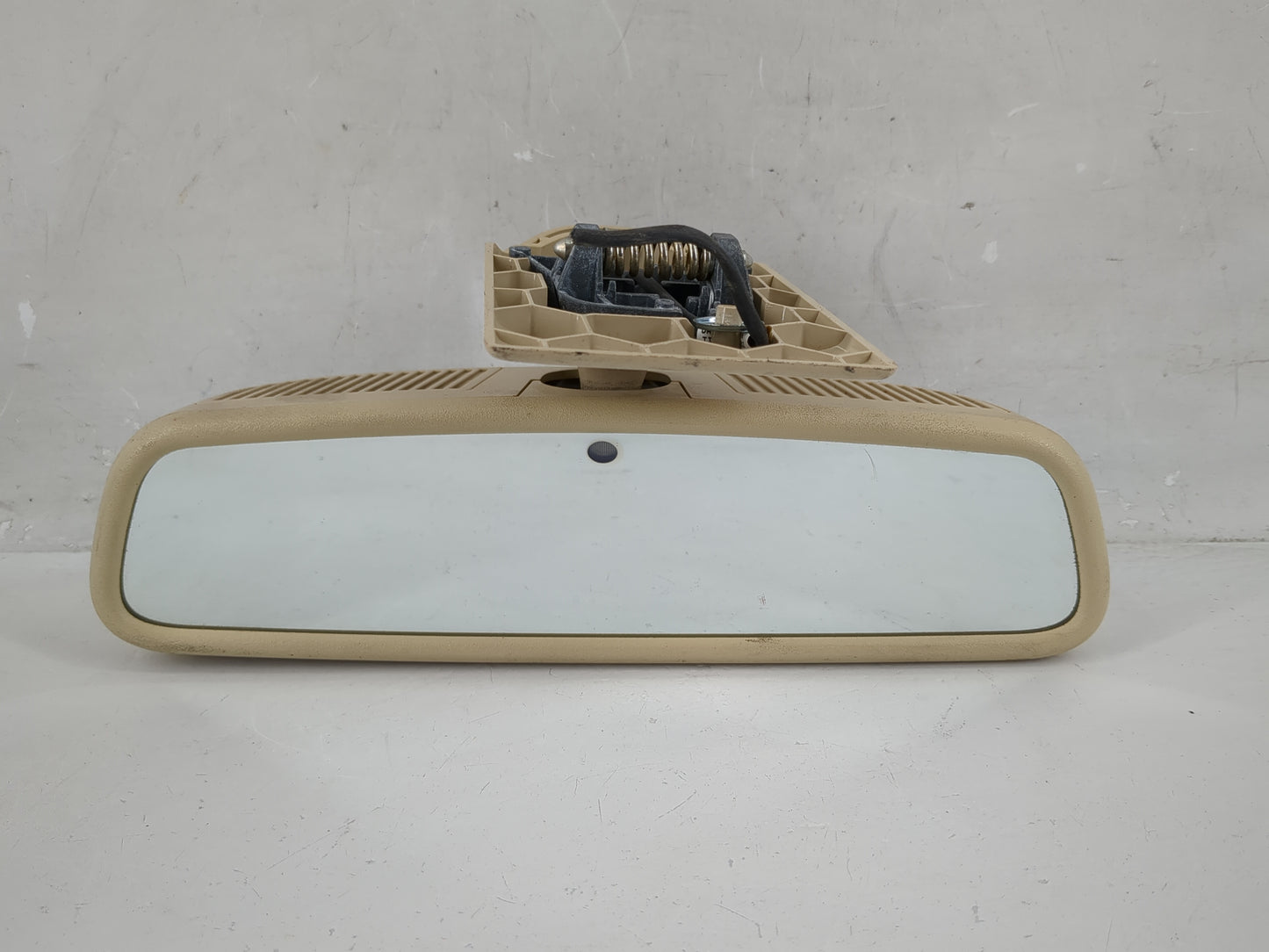 2007 Mercedes-Benz C280 Interior Rear View Mirror Replacement OEM P/N:E11025902 Fits OEM Used Auto Parts - Oemusedautoparts1