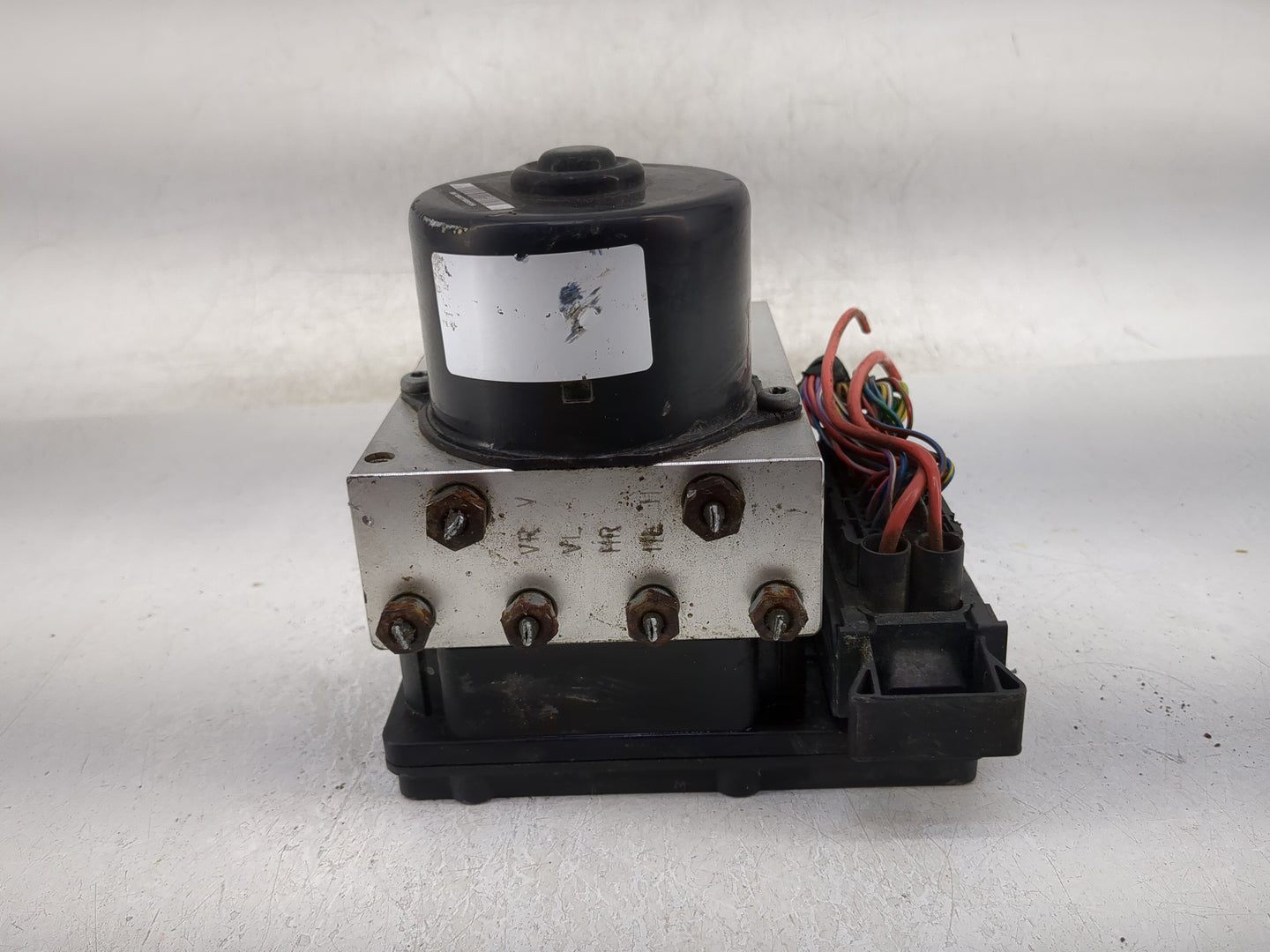 2006-2007 Mercedes-Benz C280 ABS Pump Control Module Replacement P/N:A 035 545 79 32 A 009 431 27 12 Fits OEM Used Auto Part
