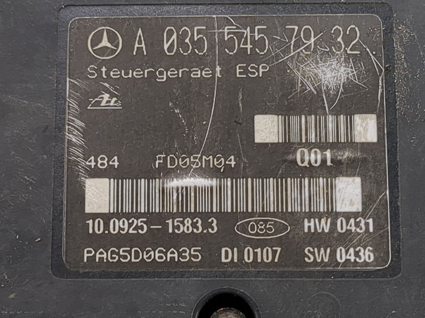 2006-2007 Mercedes-Benz C280 ABS Pump Control Module Replacement P/N:A 035 545 79 32 A 009 431 27 12 Fits OEM Used Auto Part