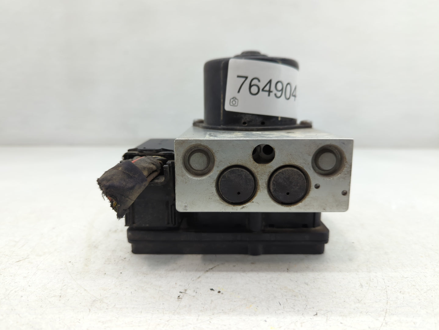 2006-2007 Mercedes-Benz C280 ABS Pump Control Module Replacement P/N:A 203 431 16 12 Fits Fits 2006 2007 OEM Used Auto Parts