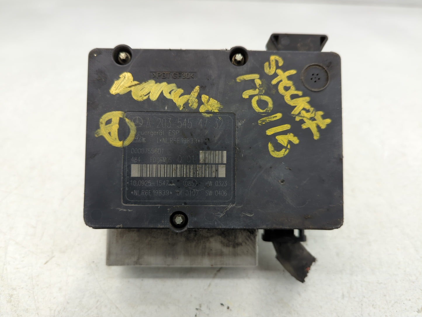 2006-2007 Mercedes-Benz C280 ABS Pump Control Module Replacement P/N:A 203 431 16 12 Fits Fits 2006 2007 OEM Used Auto Parts