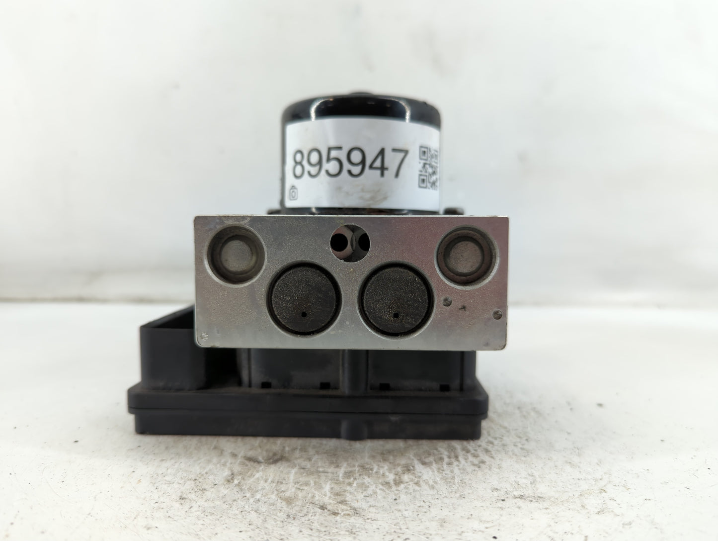 2006-2007 Mercedes-Benz C350 ABS Pump Control Module Replacement P/N:A 203 431 16 12 Fits Fits 2006 2007 OEM Used Auto Parts