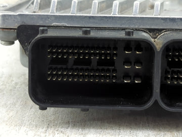 2007-2009 Mercedes-Benz Clk350 PCM Engine Control Computer ECU ECM PCU OEM P/N:A 272 153 32 91 0 261 209 220 Fits OEM Used Auto Parts