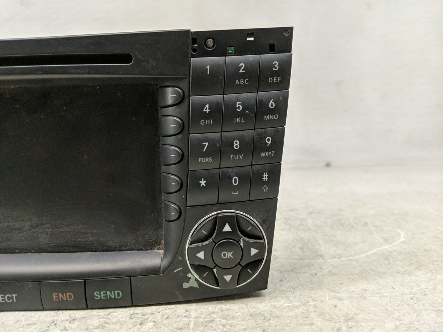2007 Mercedes-Benz Cls500 Radio AM FM Cd Player Receiver Replacement P/N:BE7040 A2118203497, 01652559 Fits Fits 2008 OEM Use