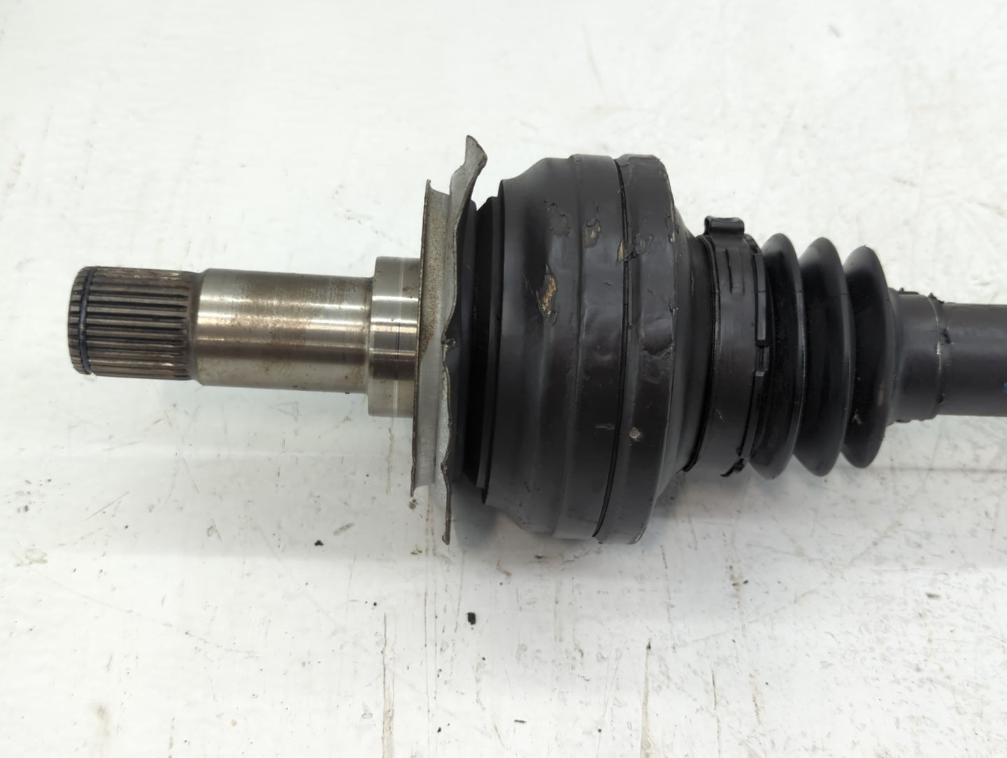 2007-2011 Mercedes-benz Cls550 Axle Shaft Front Driver Cv C/v - Oemusedautoparts1.com